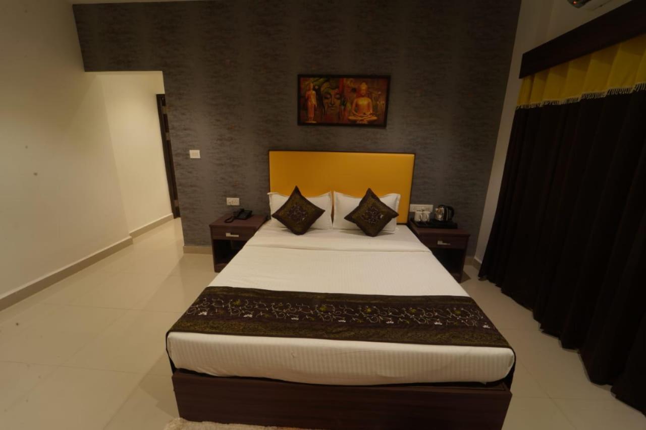 Tranquil Inn Calangute Extérieur photo